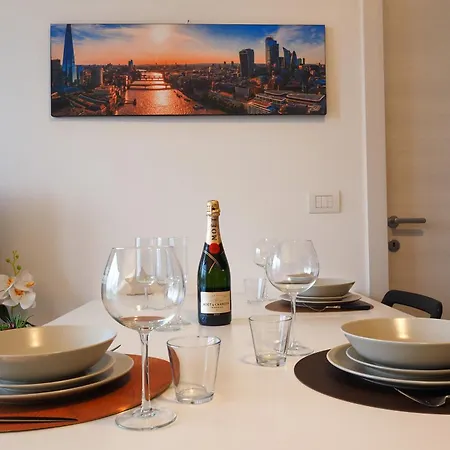 アパート Bright Apartament In Cascina Merlata - Bloom ミラノ